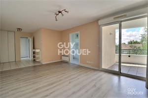 appartement à la vente -   17700  SURGERES, surface 60 m2 vente appartement - APR693570